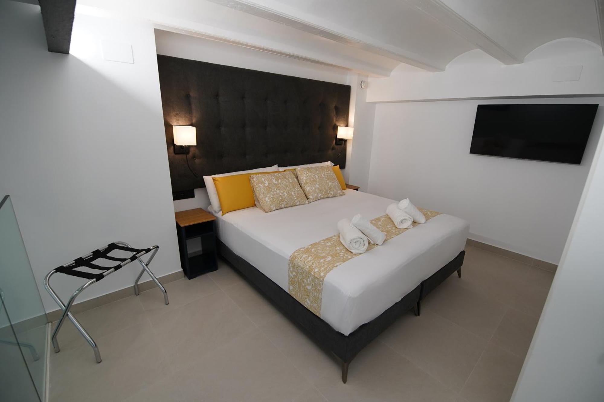 Bet Apartments - Suites Puerto Valencia Exterior photo